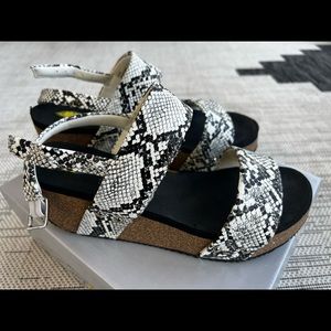 Volatile Summer Love Wedge Sandals. Like new. Size 9. These run extremely small.